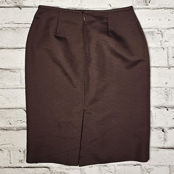 Liz Claiborne Women's Brown Textured Pencil Skirt - Picture 4 of 7